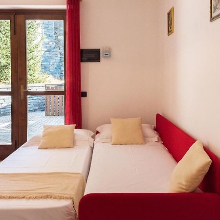 Lanterna Apartments Chiesa in Valmalenco Eksteriør billede