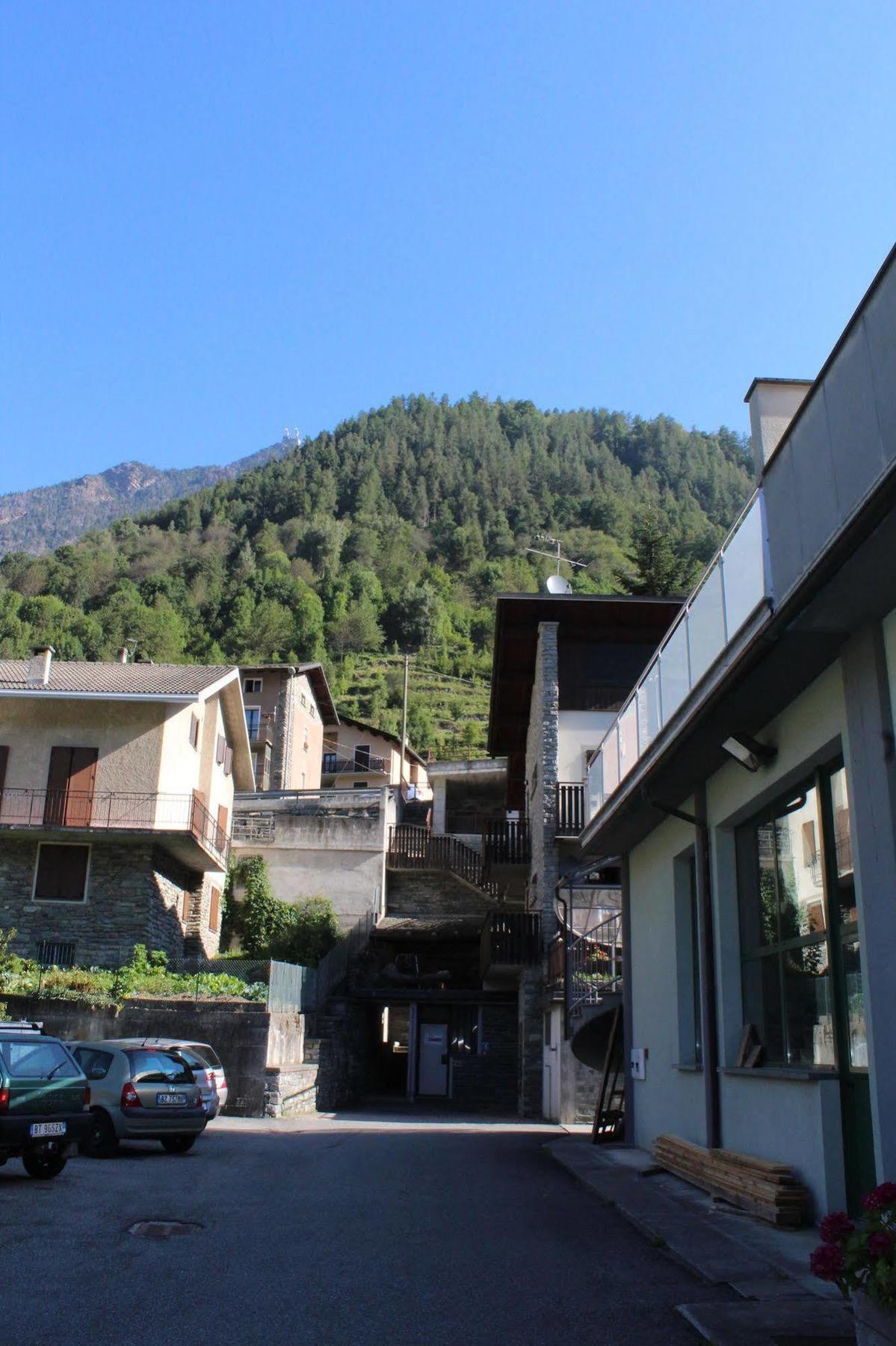Lanterna Apartments Chiesa in Valmalenco Eksteriør billede